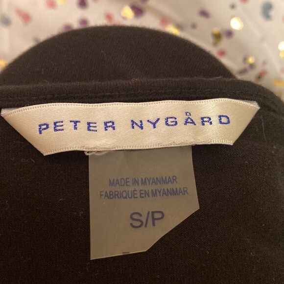 Peter Nygard black cotton/poly blouse with open weave trumpet sleeves. - Picture 5 of 5